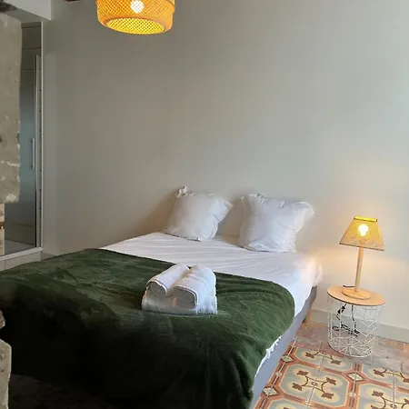 Apartment T3 Centre 1er Etage *